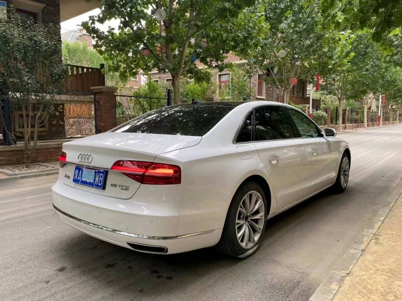 唐山15年奧迪A8L7
