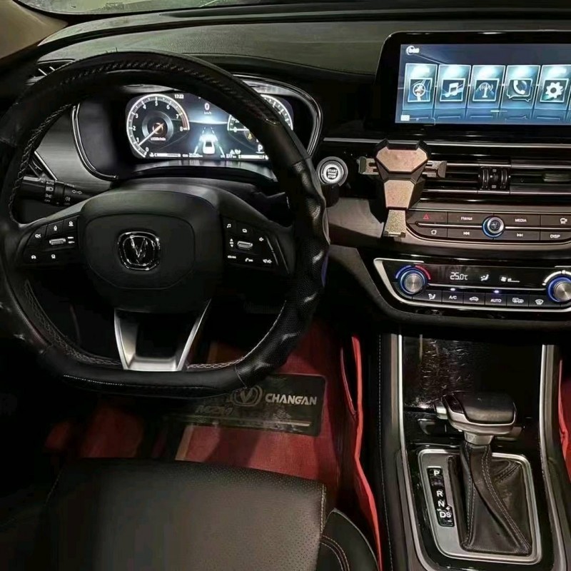 泰安20年長安汽車銳程CC5