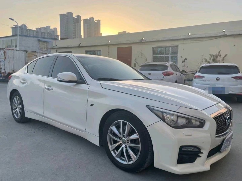 濰坊14年英菲尼迪Q50L3