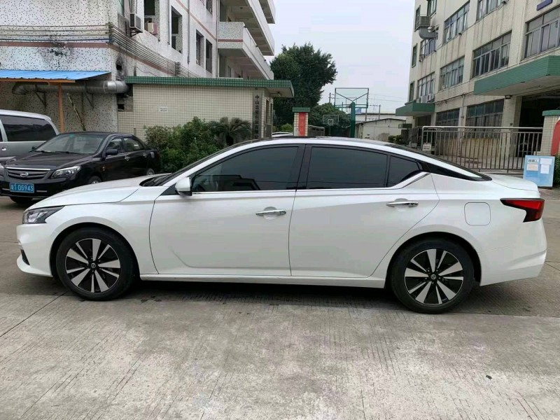 中山21年日產天籟2