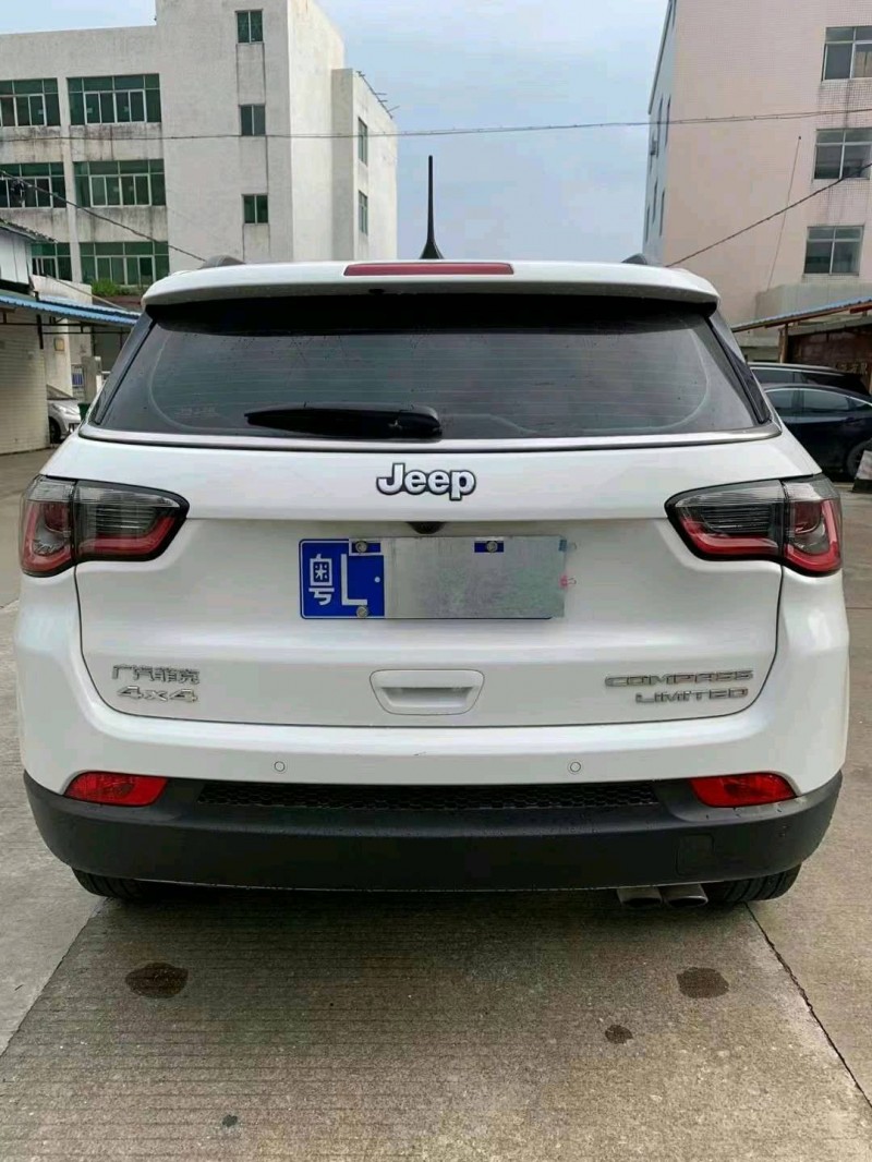 中山18年Jeep指南者4