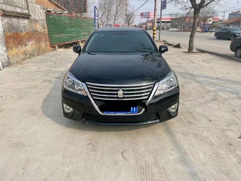 北京14年丰田皇冠1