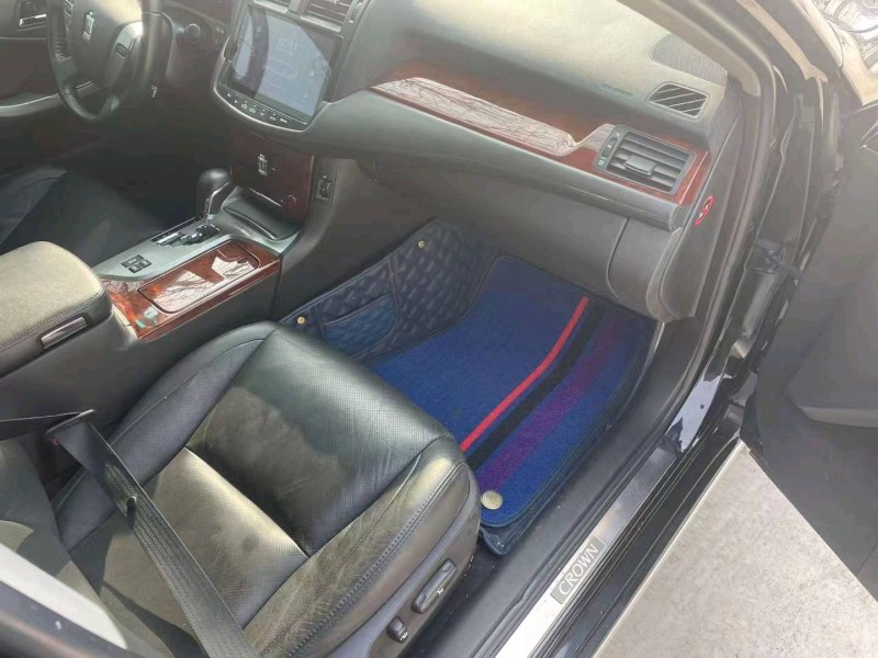 北京14年丰田皇冠5