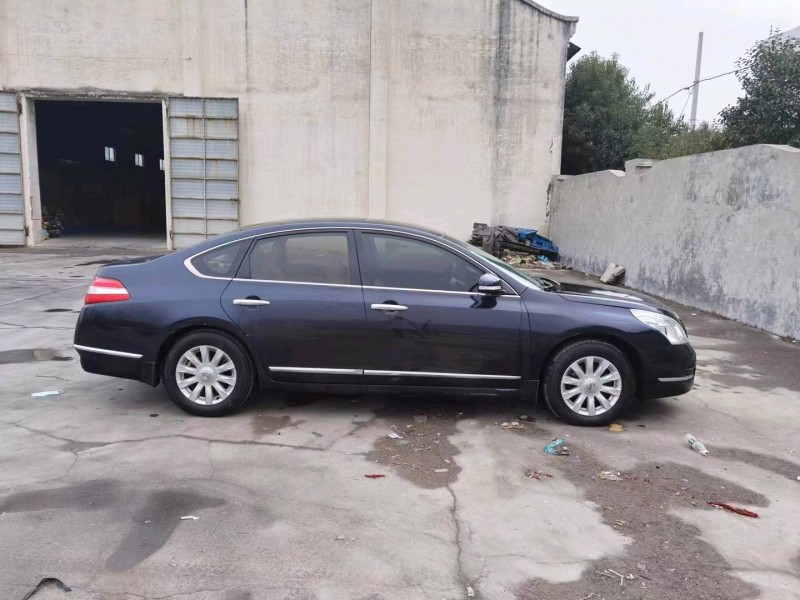 新鄉10年日產天籟2