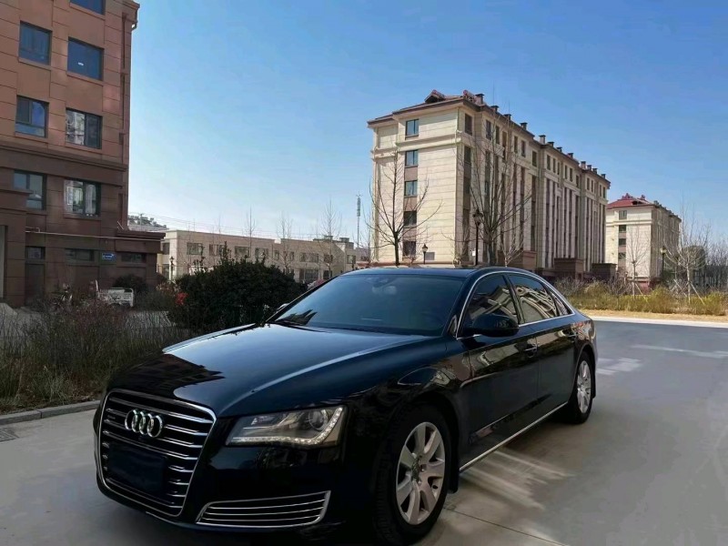 青島12年奧迪A8L3