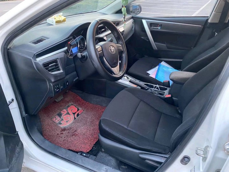 徐州16年丰田卡罗拉3