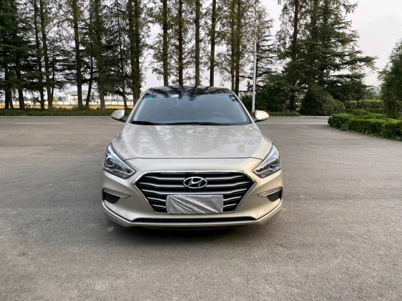 徐州抵押车18年现代名图出售