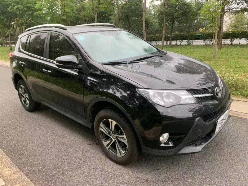 臺州16年豐田RAV42