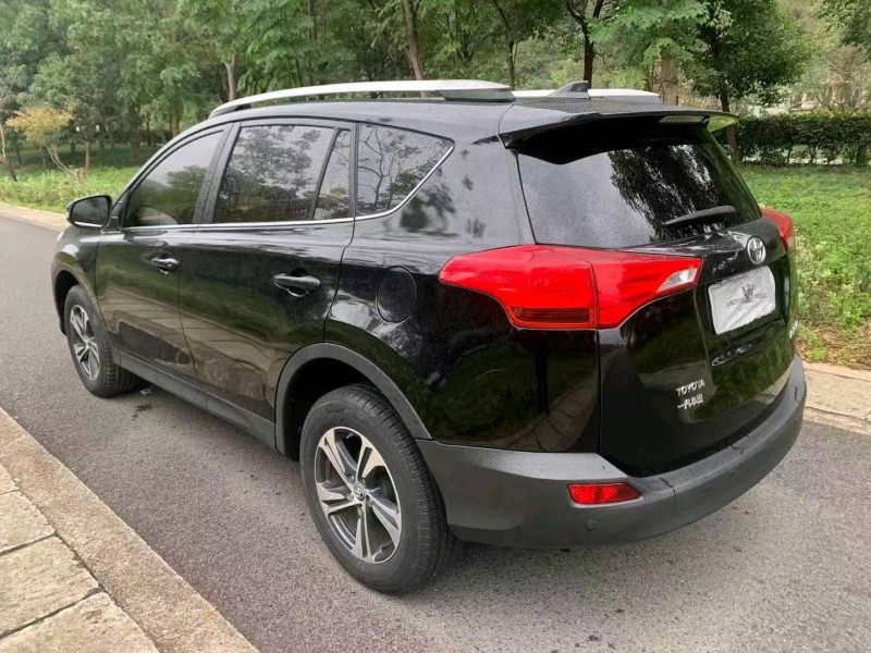 臺州16年豐田RAV47