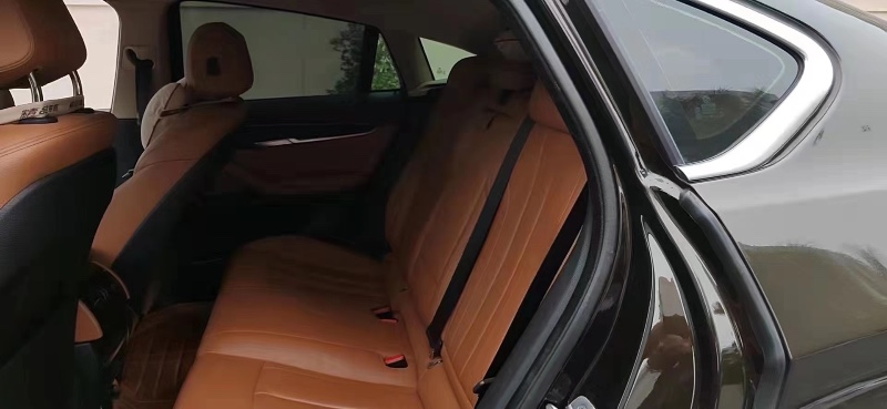 广州17年宝马X61