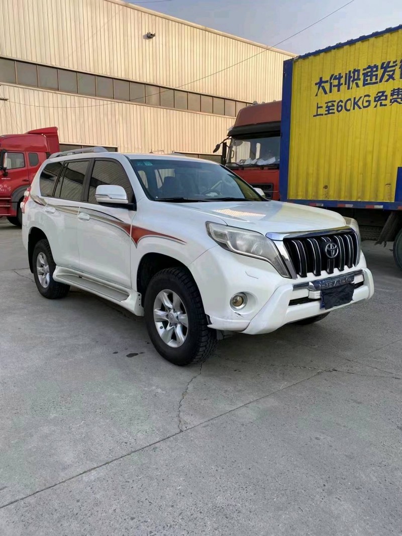 徐州13年丰田普拉多8