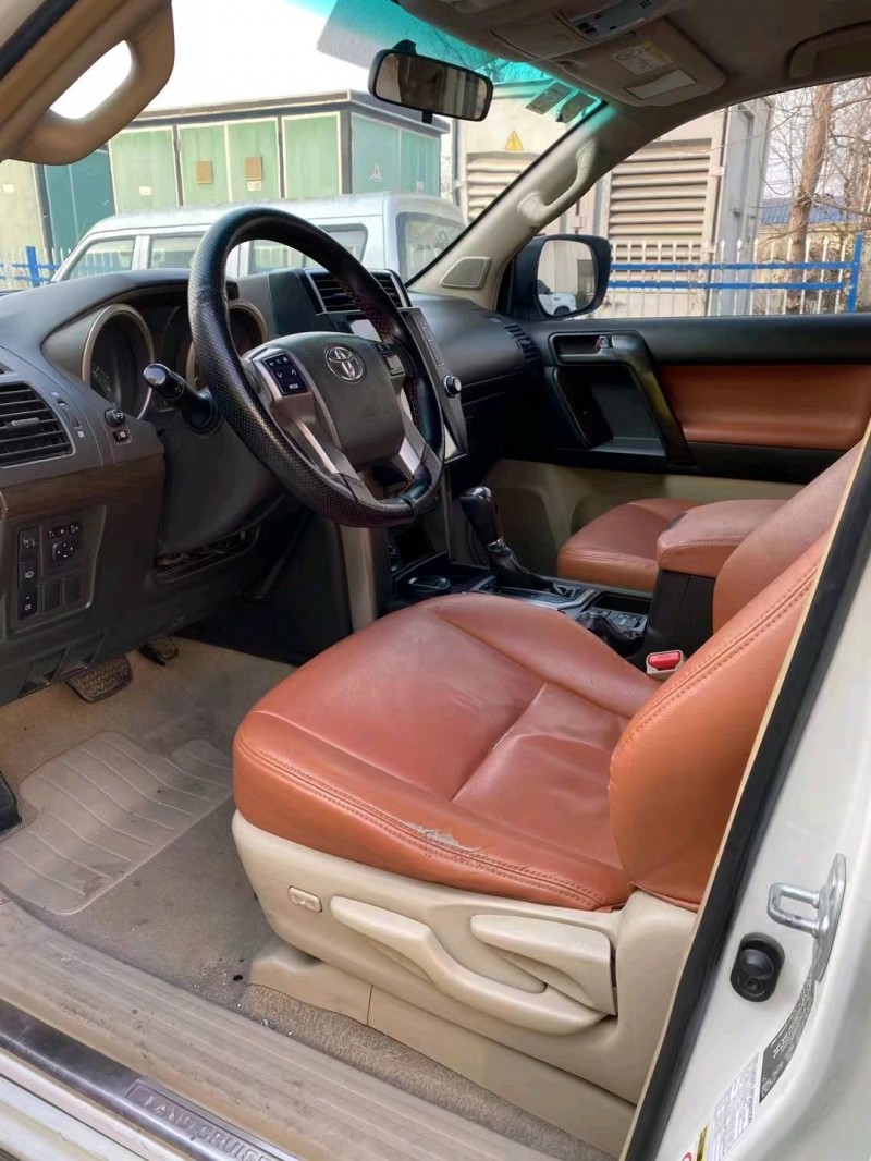 徐州13年丰田普拉多3