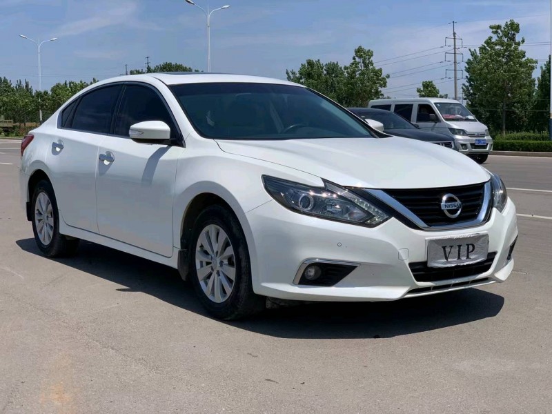 潍坊18年日产天籁2