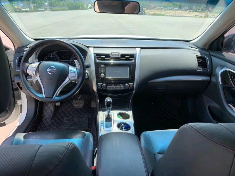 潍坊18年日产天籁6