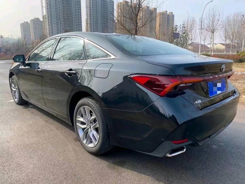 北京20年丰田亚洲龙9