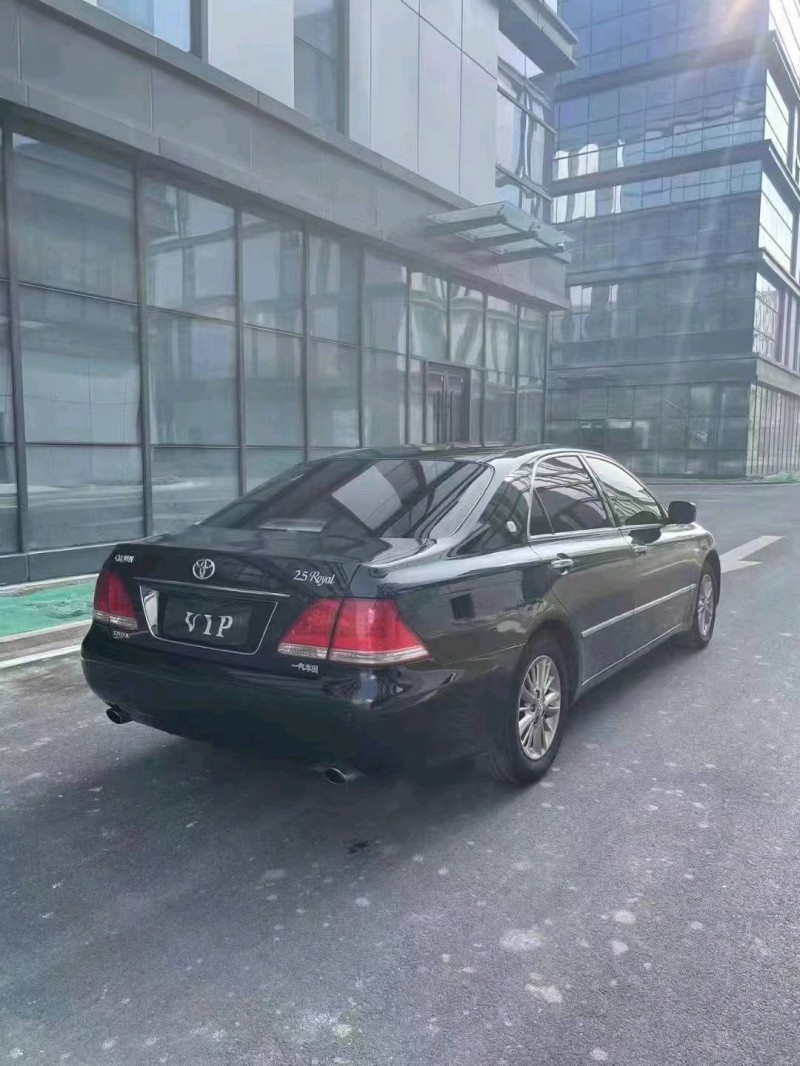 鄂州09年豐田皇冠7