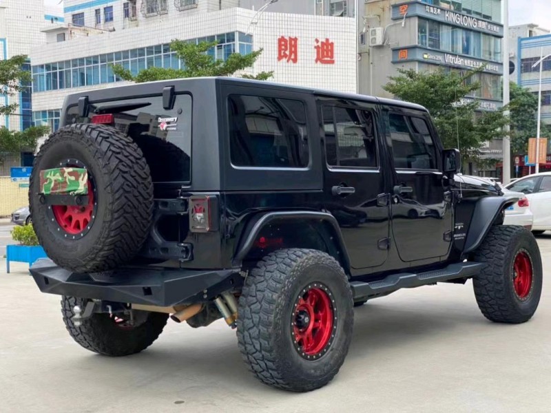 東莞17年Jeep牧馬人8