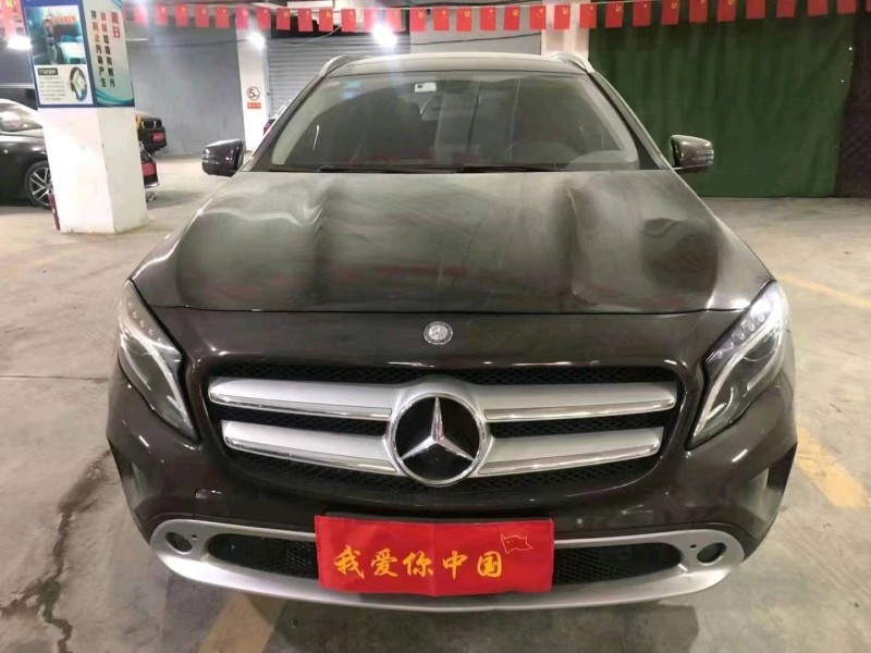 北京17年奔驰GLA1