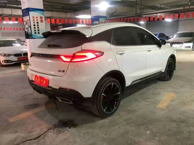 榆林21年吉利帝豪9