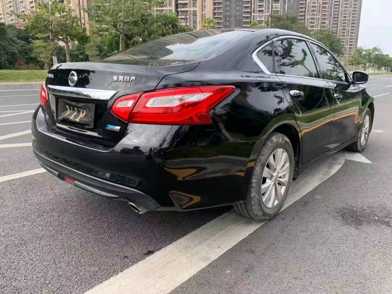 廣州18年日產天籟2