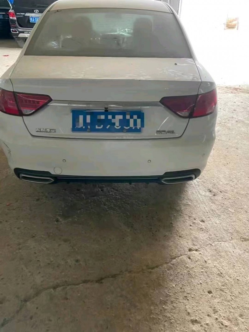 防城港18年吉利帝豪GL6