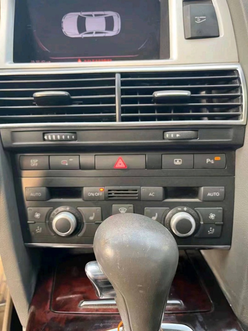 东营11年奥迪A66