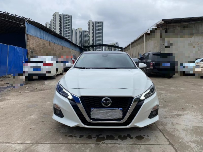南寧19年日產天籟9