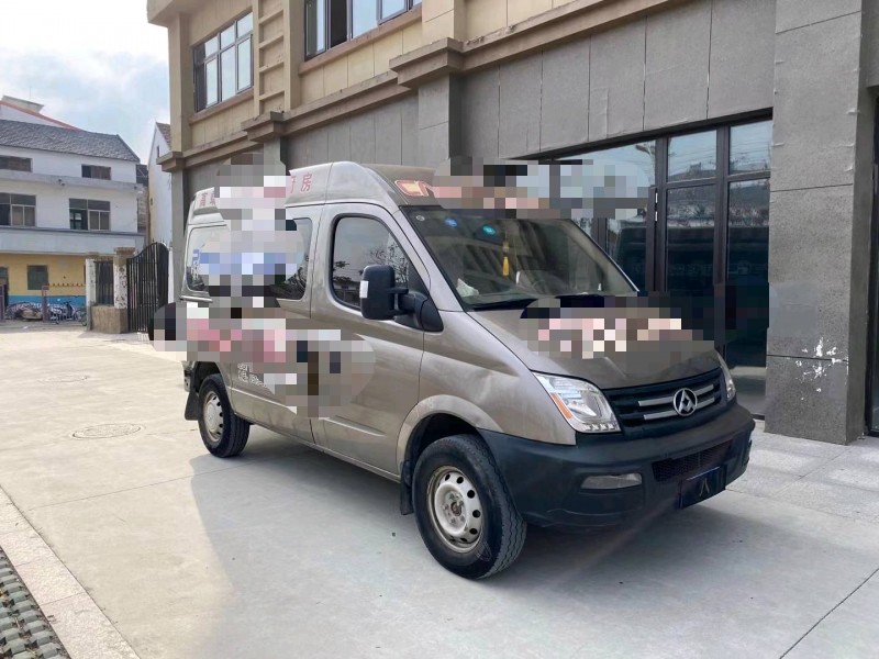 徐州17年大通V802