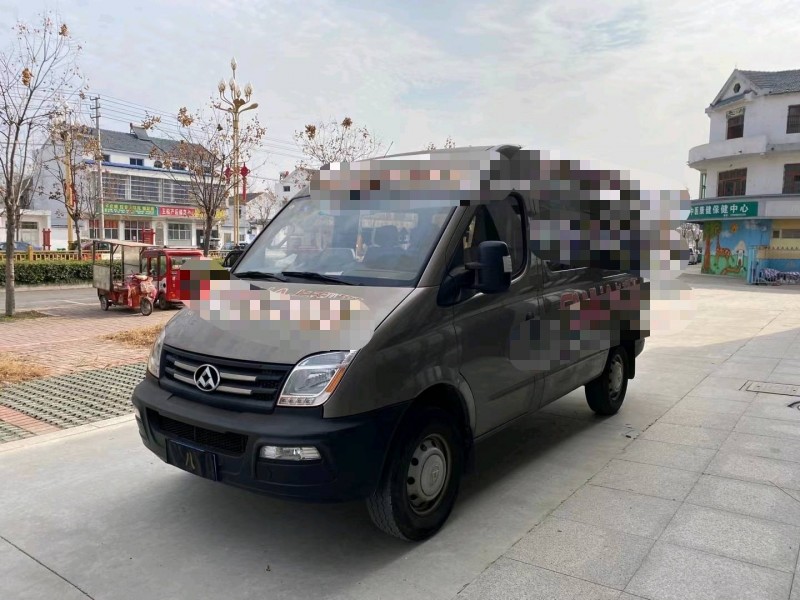 徐州17年大通V803