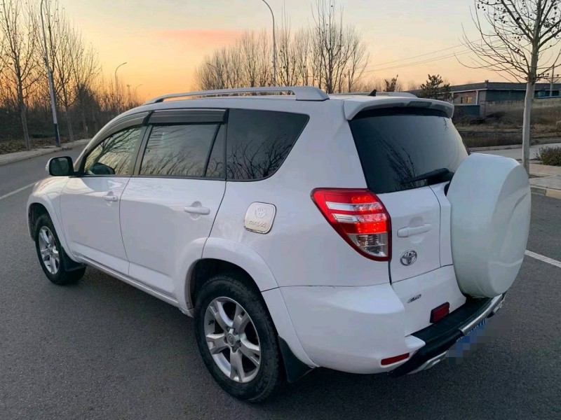 廊坊13年豐田RAV47