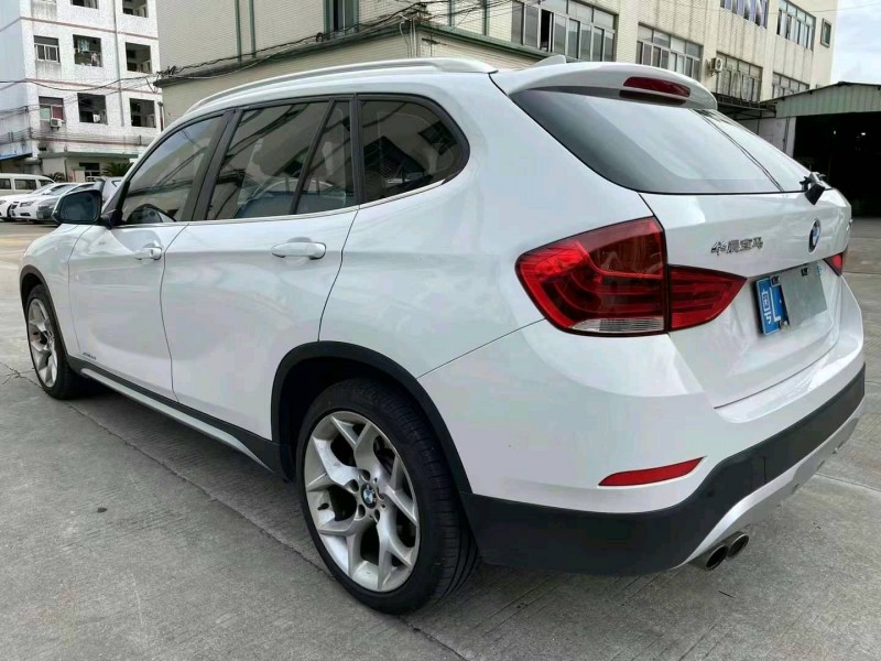 中山16年寶馬X16