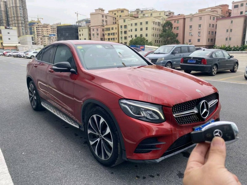 广州17年奔驰GLC7