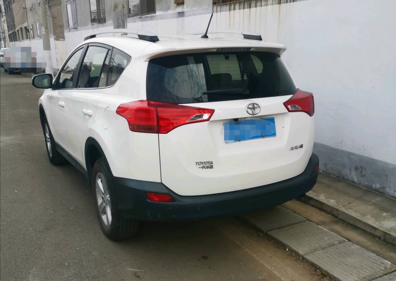 濟寧14年豐田RAV47