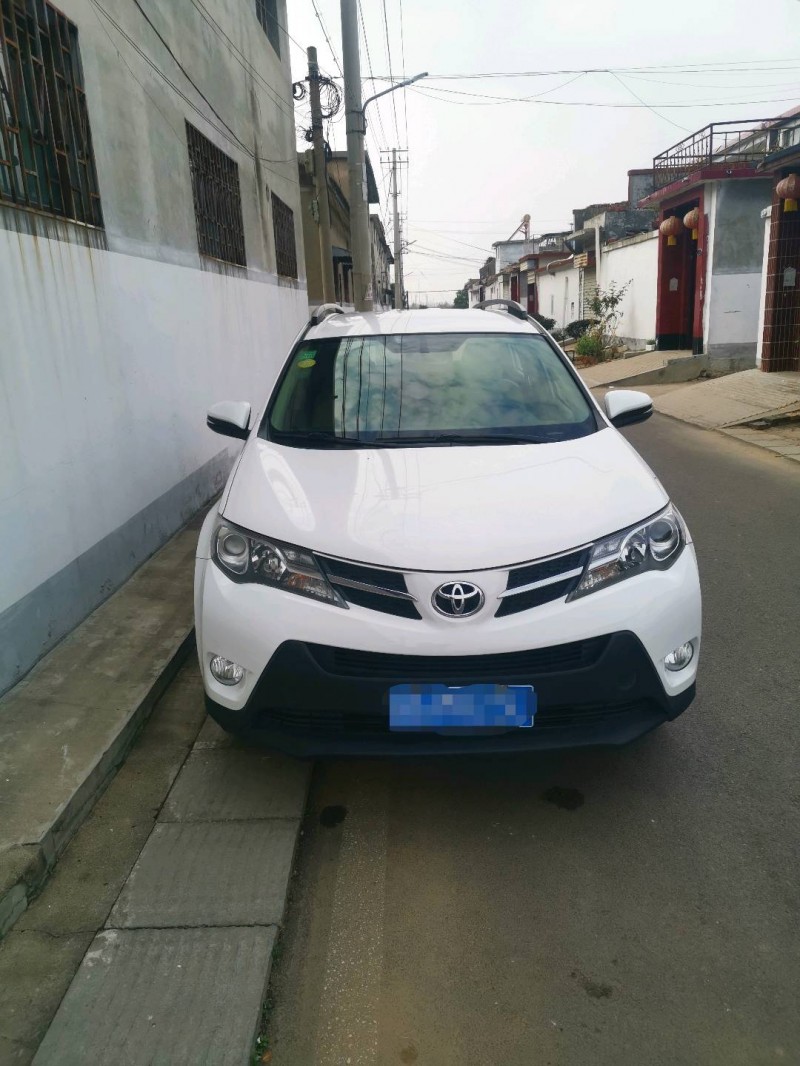 濟寧14年豐田RAV46