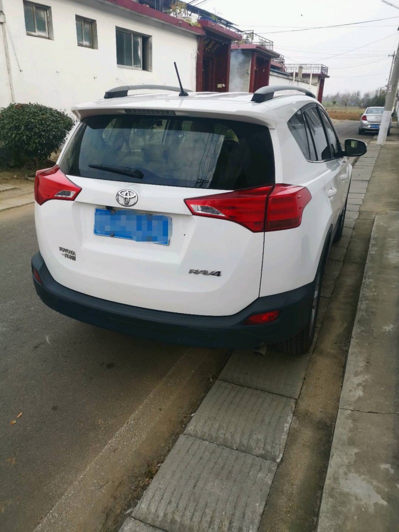 濟寧14年豐田RAV45