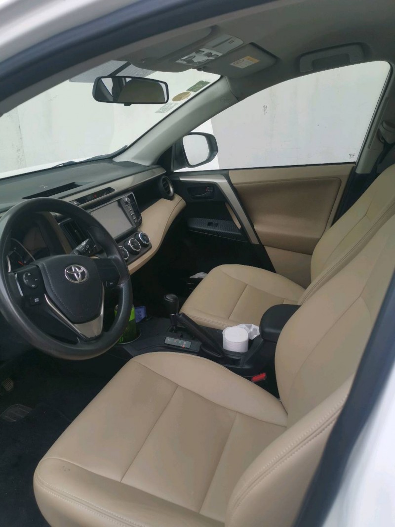 濟寧14年豐田RAV42