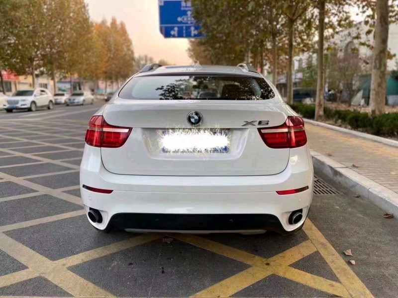 北京14年宝马X67