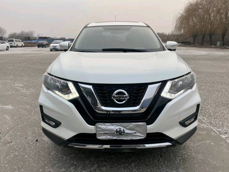 沈陽18年日產奇駿1