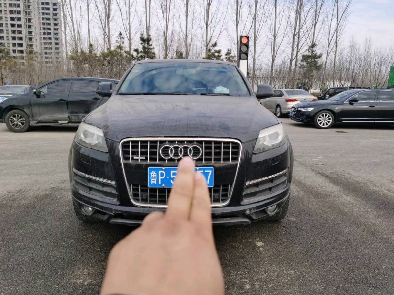 聊城10年奧迪Q76