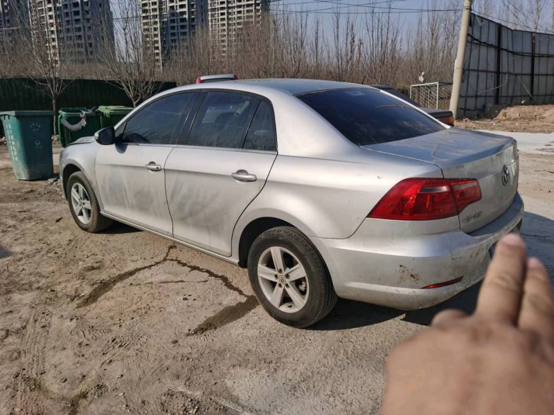 聊城15年大眾寶來4