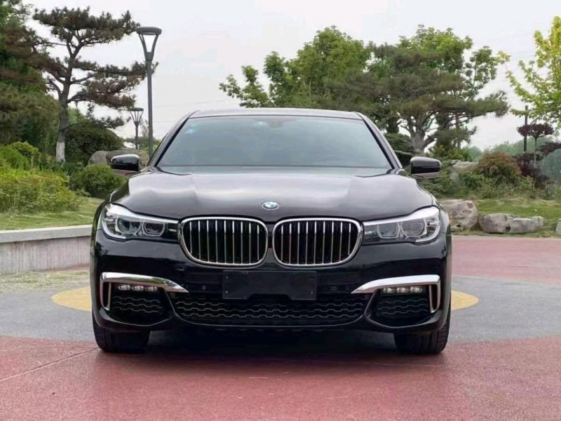 济宁18年宝马7系1