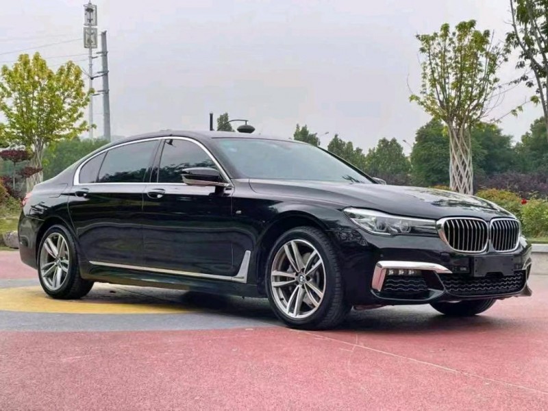 济宁18年宝马7系3