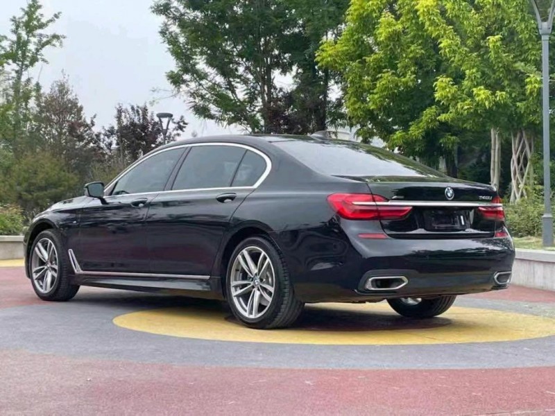 济宁18年宝马7系9