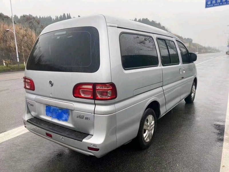 孝感20年東風菱智M57