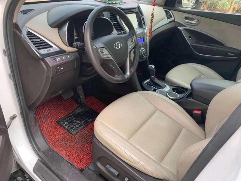 北京14年现代新胜达3