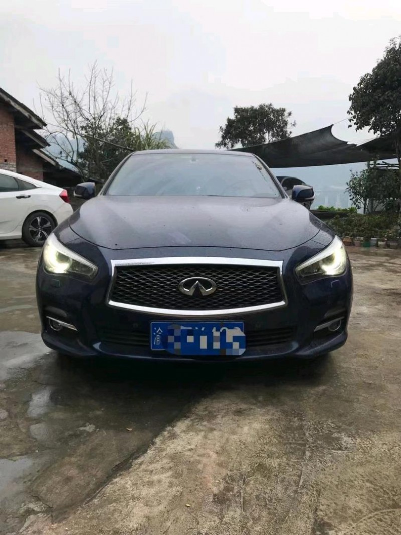 重慶17年英菲尼迪Q50L1