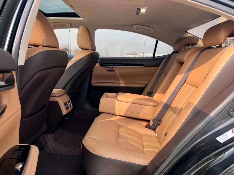 北京15年雷克萨斯ES7