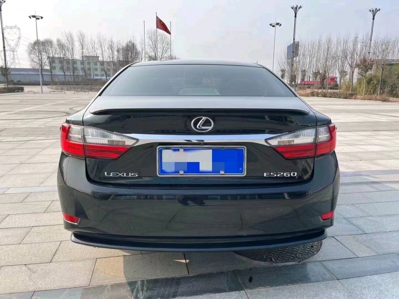 北京15年雷克萨斯ES8