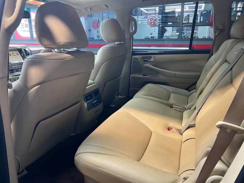 北京15年雷克萨斯LX5