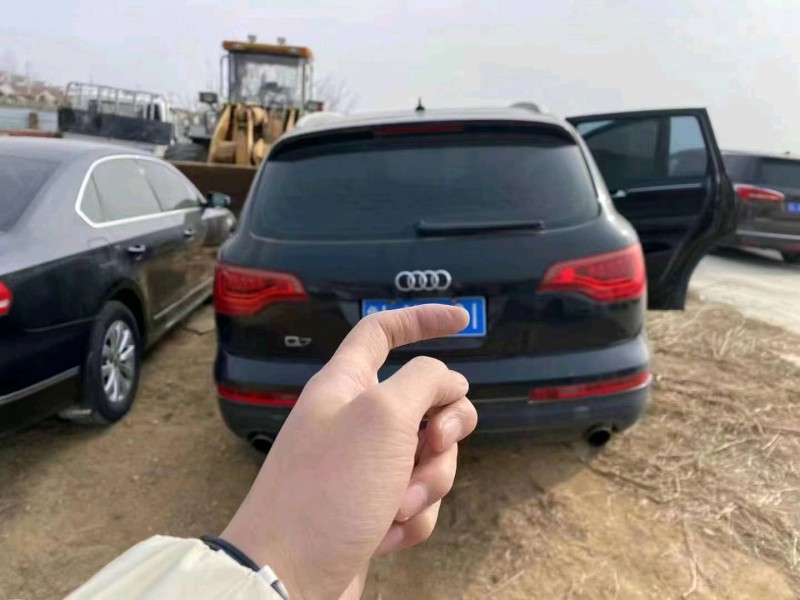 青島07年奧迪Q77